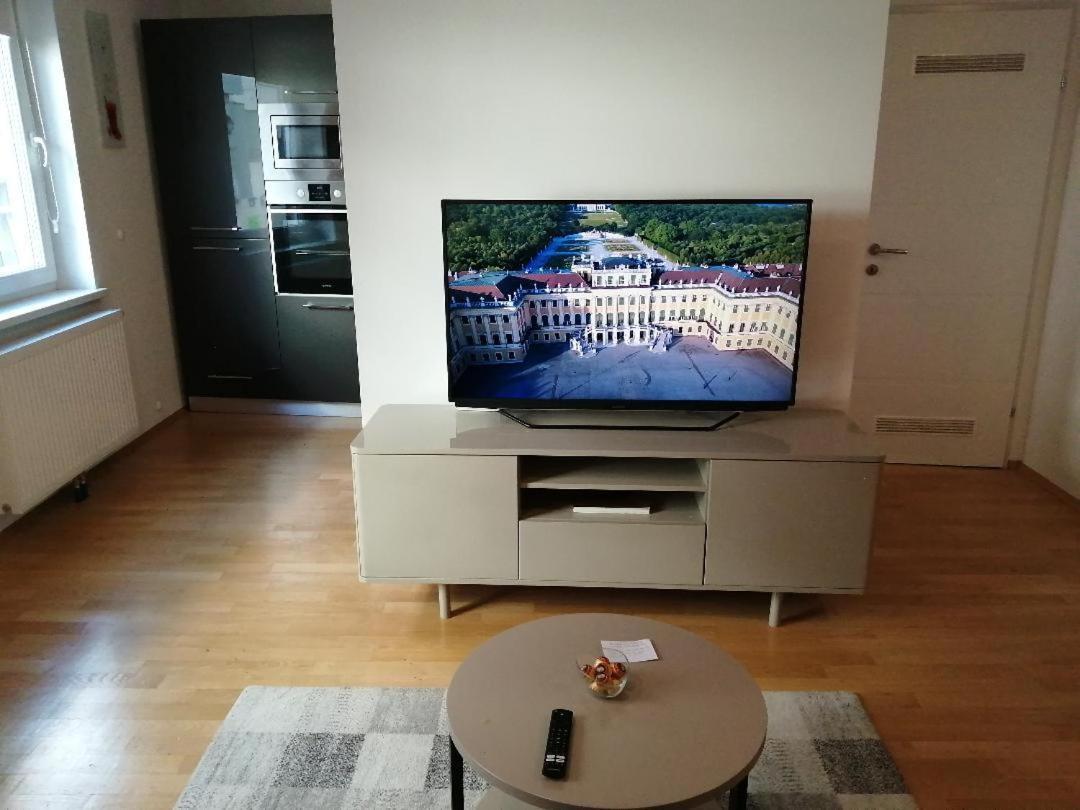 Apartment Tesla Vienna Exterior photo
