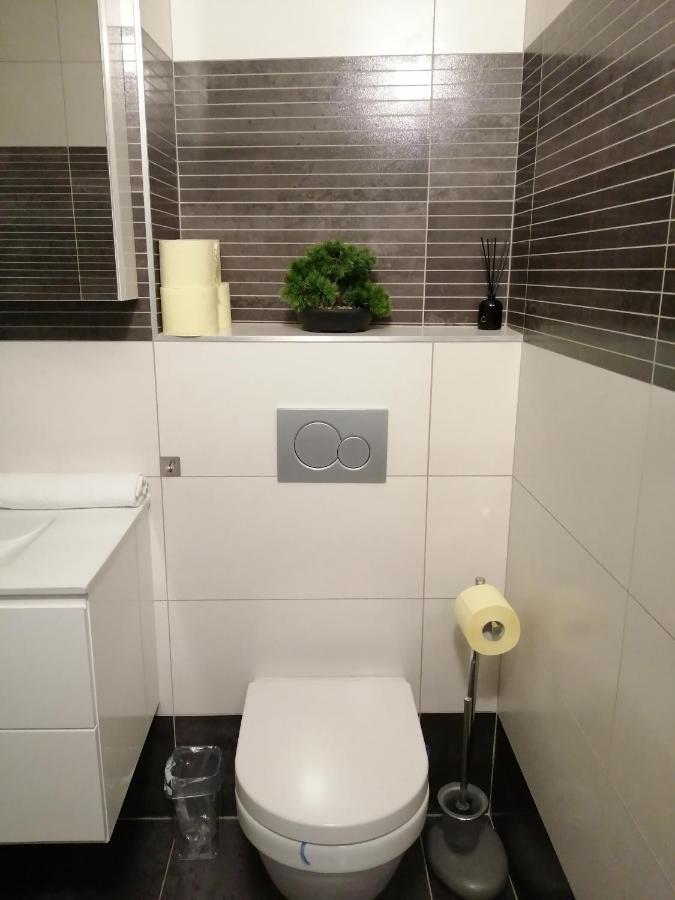 Apartment Tesla Vienna Exterior photo